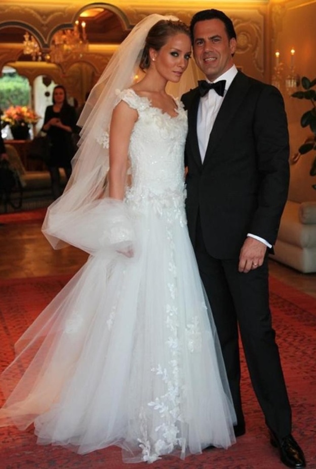 بادي إيشيل وابنها الوحيد أزور