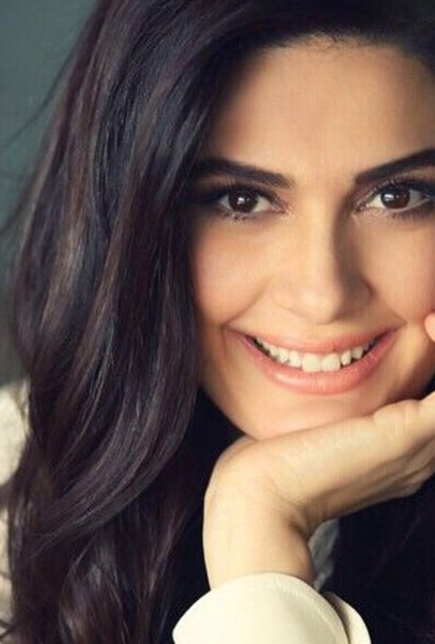 برجوزار كوريل .. لا وقت لدي لمواقع التواصل الاجتماعي