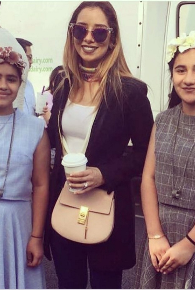 بلقيس مع معجباتها في لندن 