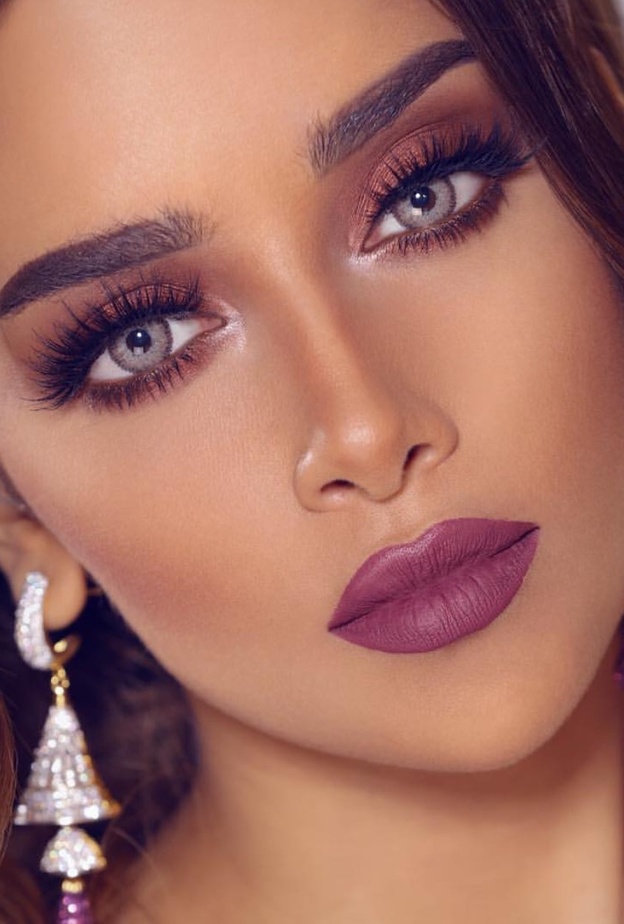 تألقي بإطلالة المكياج الخليجي الناعم على طريقة بلقيس