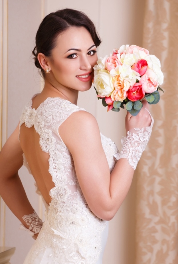 تخلصي من اردافك العريضة قبل العرس لتتألقي بفستانك الابيض