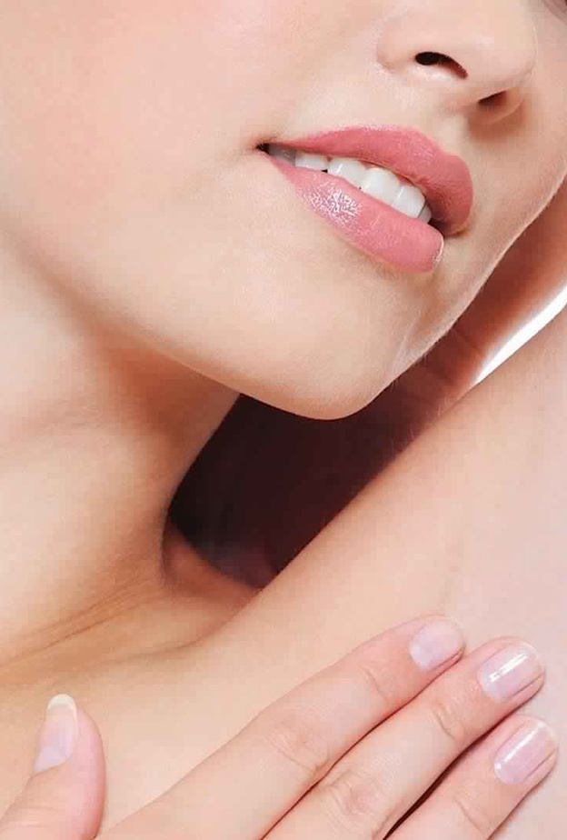 تخلصي من اسمرار الابط بالعناية الدائمة والنظافة 