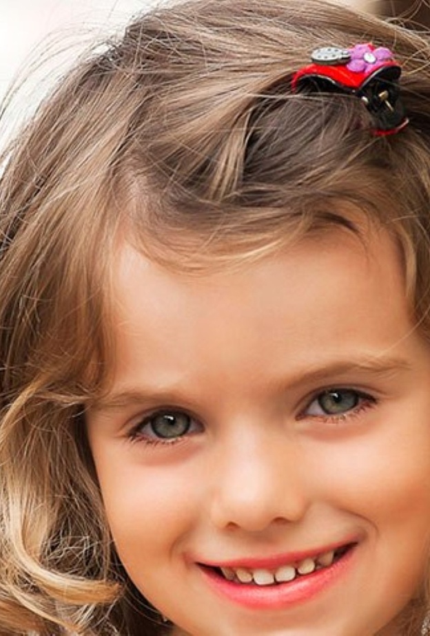 تسريحات شعر ملائمة لطفلتك في المدرسة