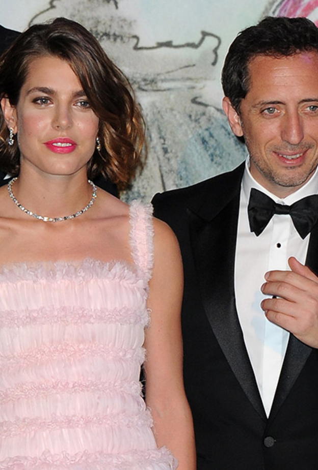 تشارلوت بجانب جاد المالح صديقها