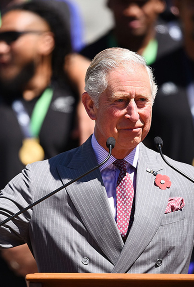 تشارليز يلقي كلمته