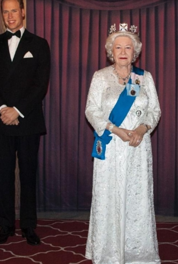 تماثيل العائلة المالكة البريطانية في متحف مدام توسو