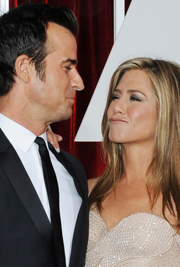 جاستين ثيروكس يعترف بأن التخطيط لزفافه لم يكن ممتعا