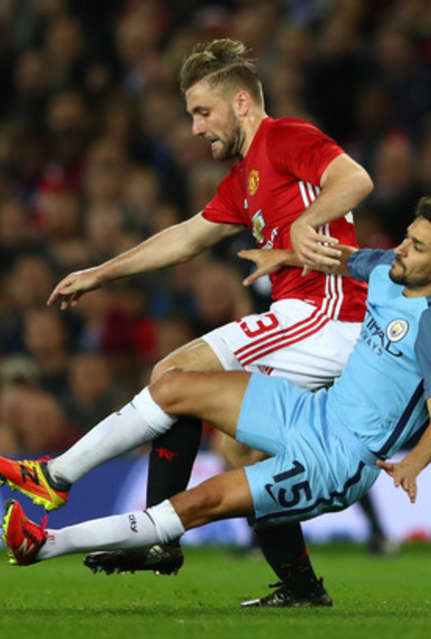 جرد مانشستر يونايتد فريق مانشستر سيتي من اللقب بفوزه عليه 1-0