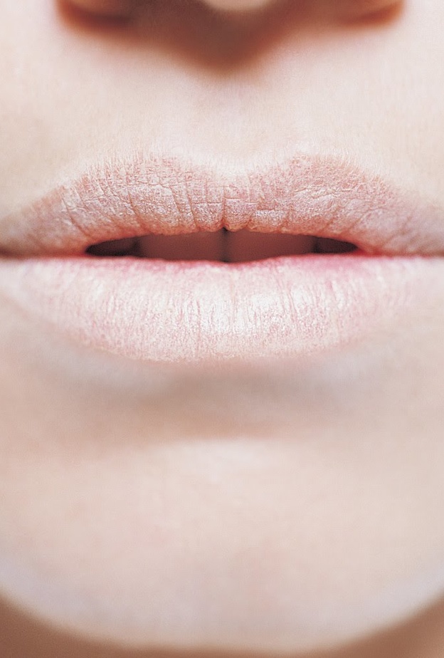 جفاف الفم قد يكون نتيجه خلل هرموني في الجسم