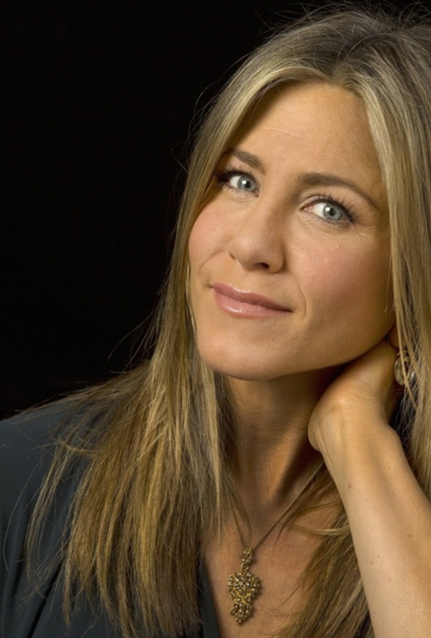 نصائح مباشرة من جنيفر انستون لمراهق