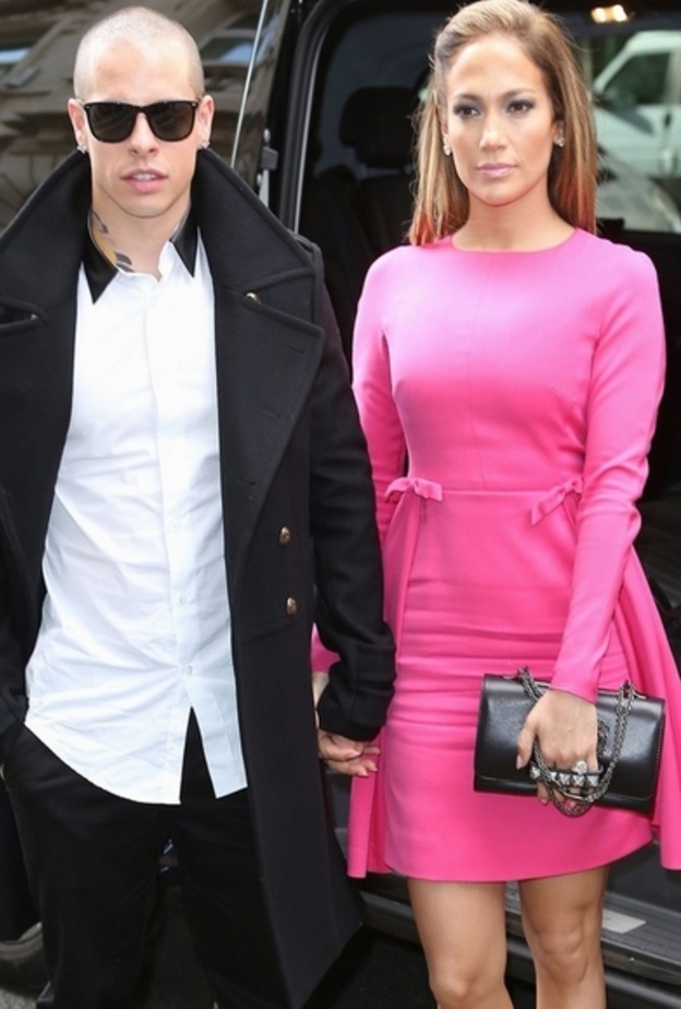  في عرض ازياء