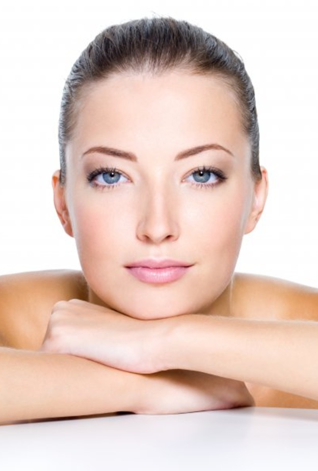 حافظي على بشرة جذابة بعيدة عن التجاعيد