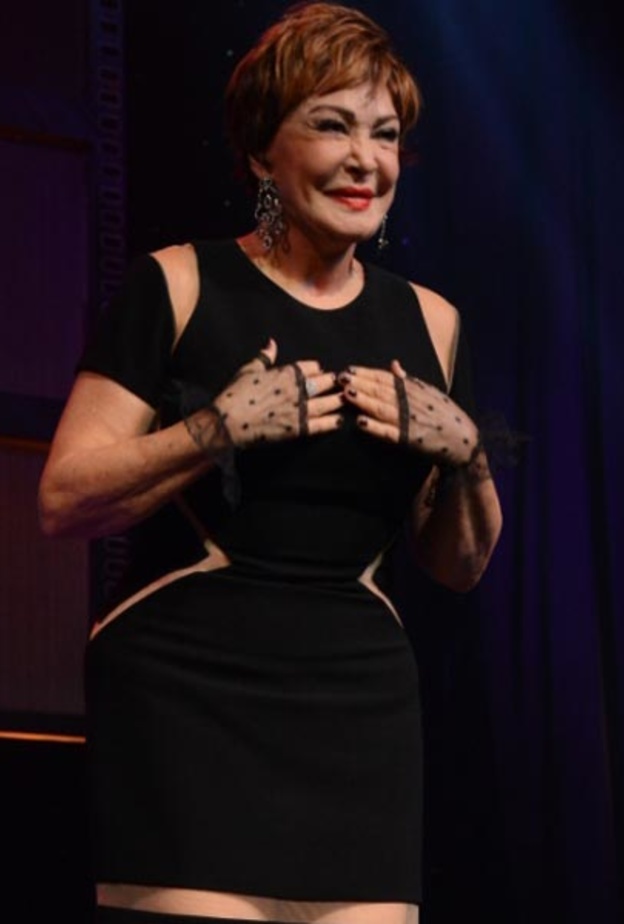 لبلبة تلتقي حسن يوسف بعد طلاقهما من 45 عاما