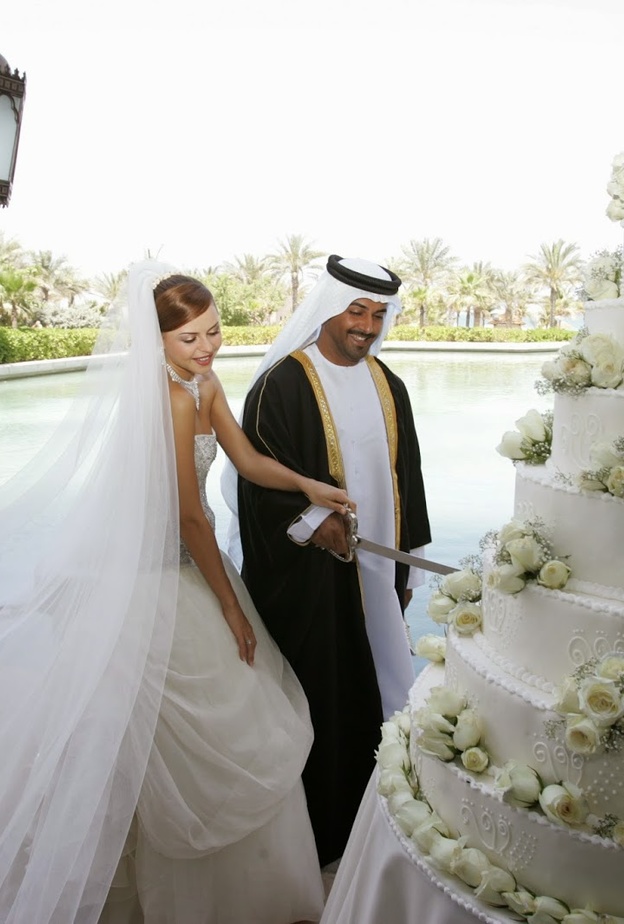 حفل الزفاف في السعودية يأخذ طابعا عصريا بعيدا عن التراث