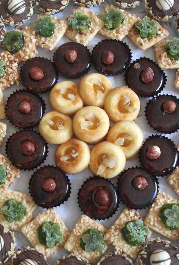 حلويات العيد غنية بالسكريات التي تزيد الوزن