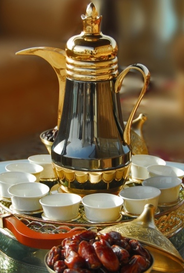 حولي قهوتك العربية لقهوة صحية مع الابتعاد عن تناول الحلويات معها