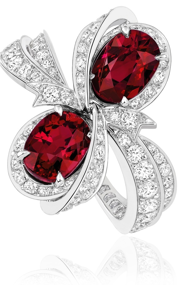 خاتم الشريط الحريري من ديور