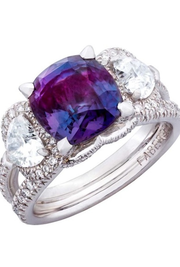 سوارة مصنوعة من احجار الكساندرايت تصميم Omi Prive 