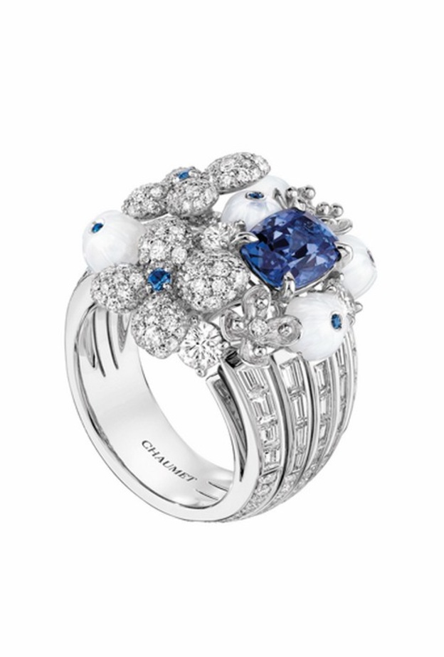 خاتم مرصع بالماس والياقوت من شوميه