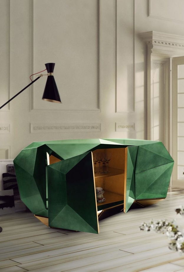 خزانة من Boco Do Lobo باللون الأخضر الزمردي