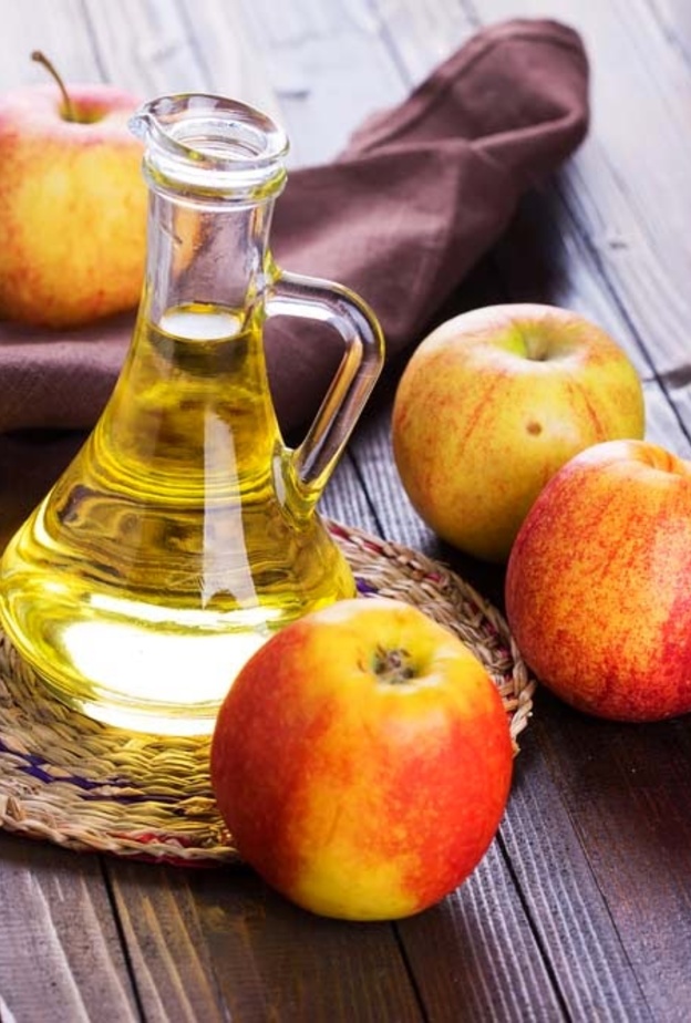 خل التفاح لقشرة الشعر 