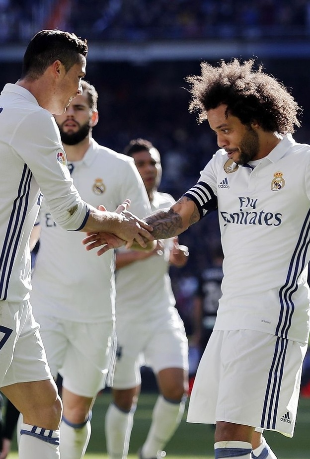 خماسية لـ ريال مدريد في مرمى غرناطة