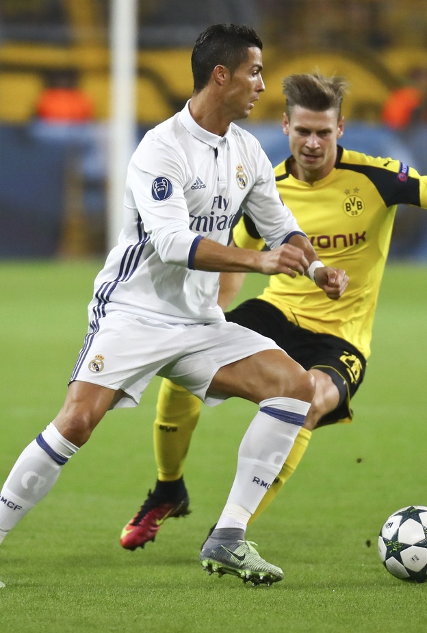 دورتموند خطف صدارة المجموعة من ريال مدريد