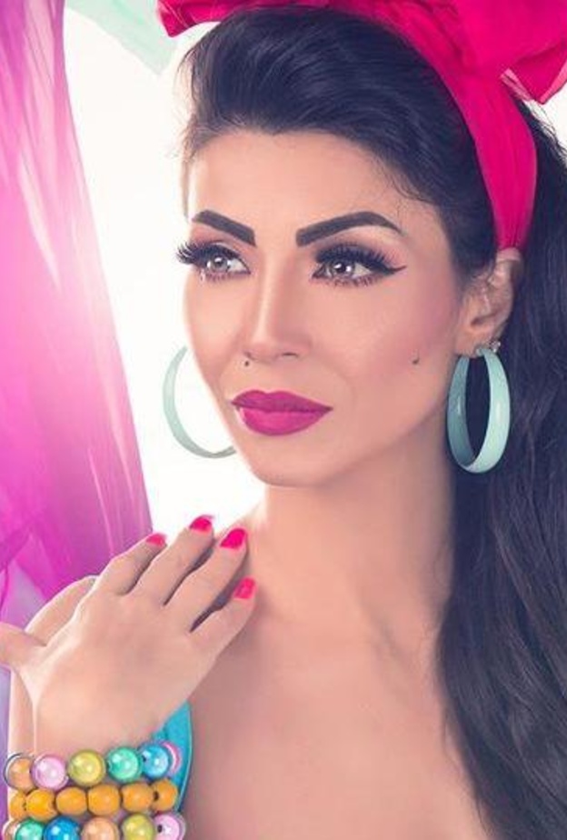 زملاء دوللي شاهين يسخرون منها