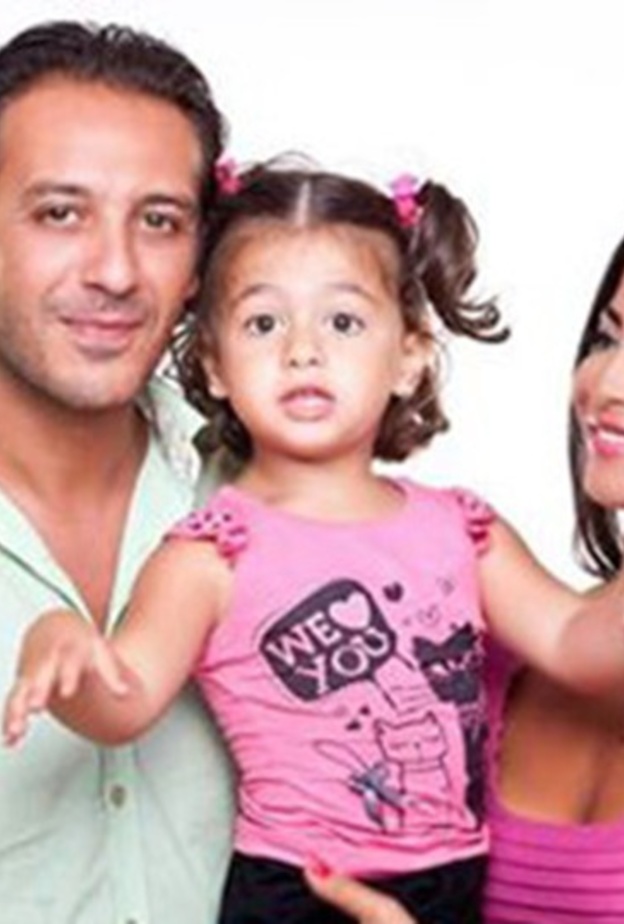 ابنة دوللي شاهين تشع جمالا في احدث ظهور