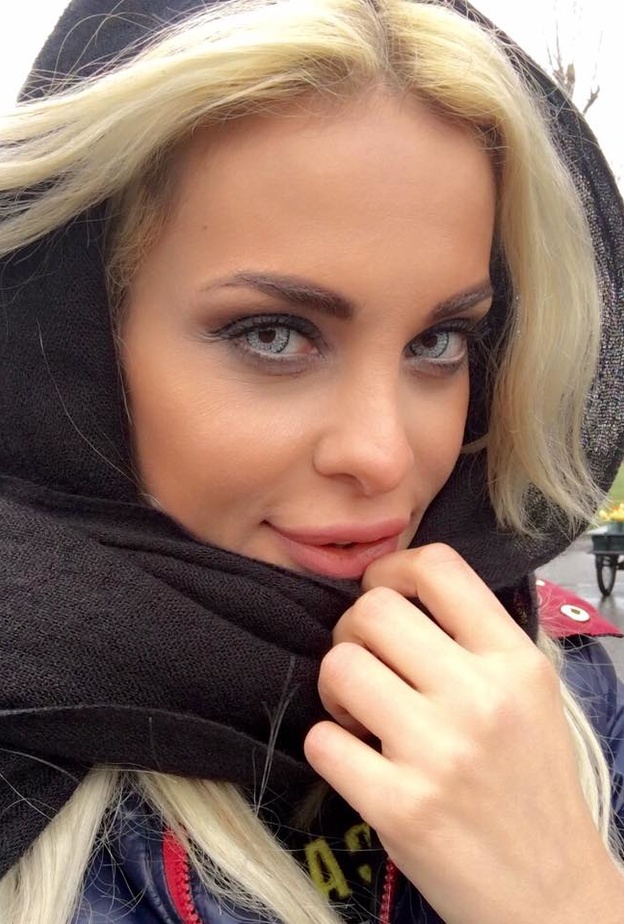 دومنييك تتعرض للتحرش في الهند