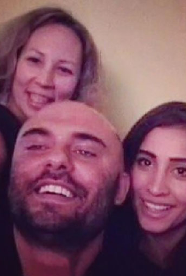 دينا الشربيني تقع ضحية التزوير