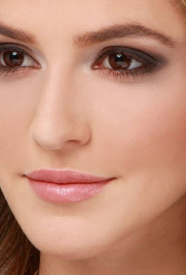 أصحاب العيون الداكنة أكثر عرضة للإصابة بإعتام عدسة العين