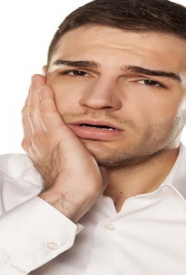  أمراض الفم تعرض الرجال لأمراض القلب