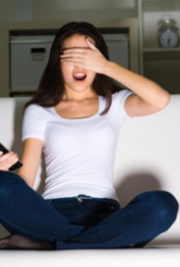 متابعة فيلم رعب تحرق سعرات حرارية تعادل المشي نصف ساعة