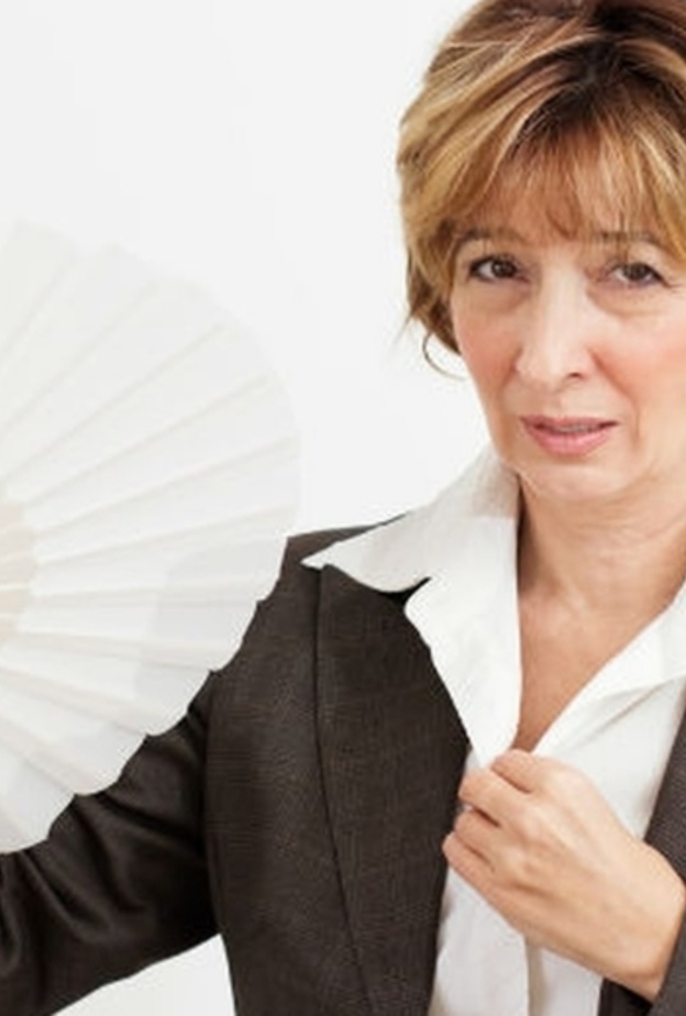  انقطاع الدوره الشهريه يسبب التعرق