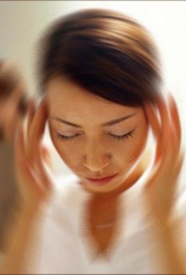 الشعور بالدوار اول علامات الاغماء