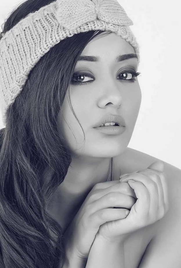 راندا البحيري تظهر بالحجاب مع عبلة كامل