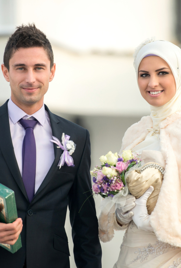 رغم عقد القران.. ابق العلاقة بينكما في حدود الحب العذري والعلاقة البريئة