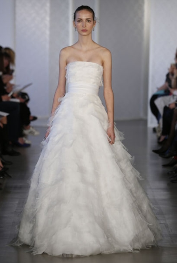 رقة فستان زفاف أوسكار دي لارينتا لربيع وصيف 2017