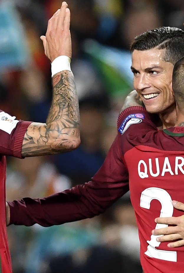 رونالدو يهدر ركلة جزاء ويقود البرتغال