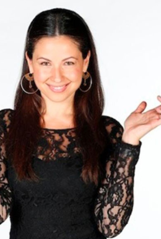 زوج ريا ابي راشد يدعمها في كواليس البرنامج