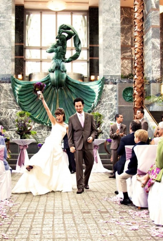 زفة العروسين