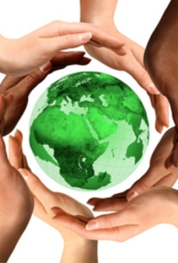 ساهمت عواطف الثنيان في تمكين المرأة العربية وتفعيل دورها بالمجتمع