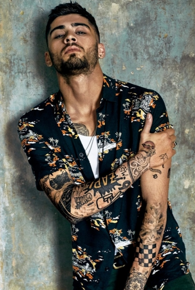 ستايل حيوي وملفت بالقميص المطبع