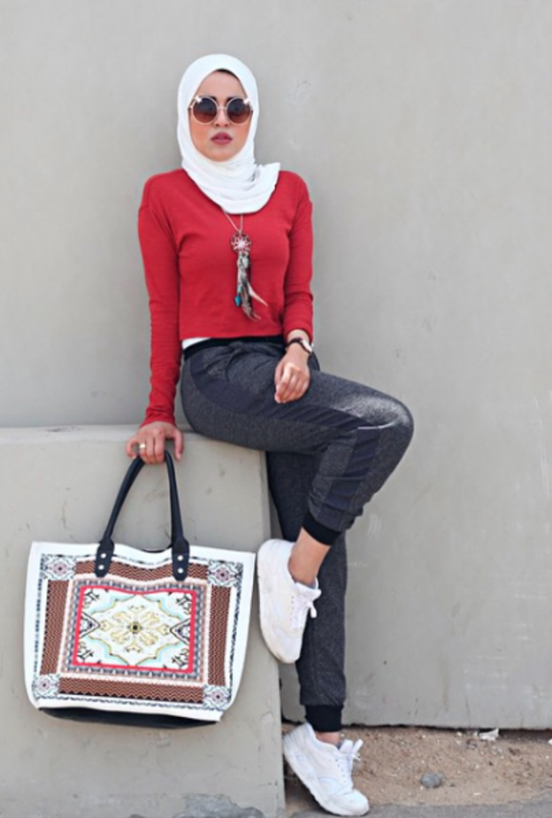 زهرة اشكاناني بستايل شبابي وعصري