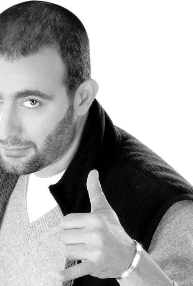 احمد السقا يستعد لهروب اضطراري