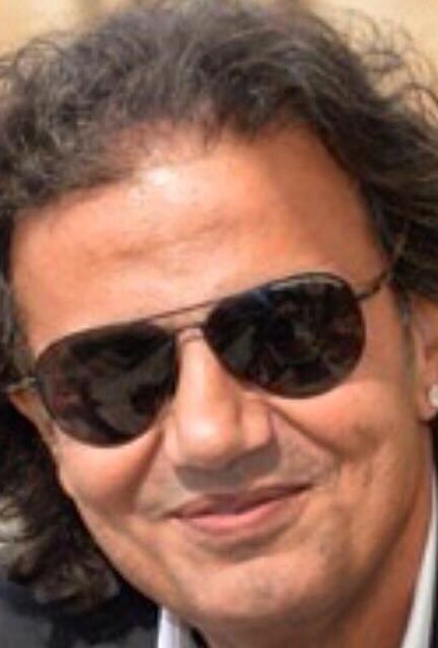 سمير صفير يشن الهجوم مجددا على المطربات