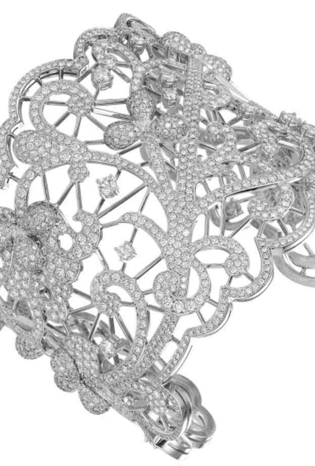 سوار من شوبارد ذهب أبيض وماس