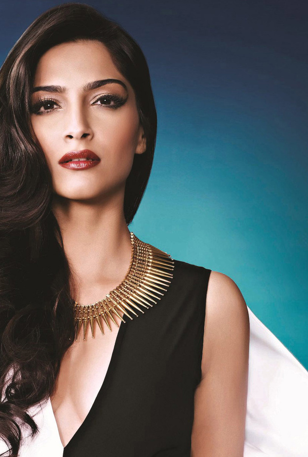 سونام كابور Sonam Kapoor.. المجتمع ذكوري ونظرته للمراة قاصرة