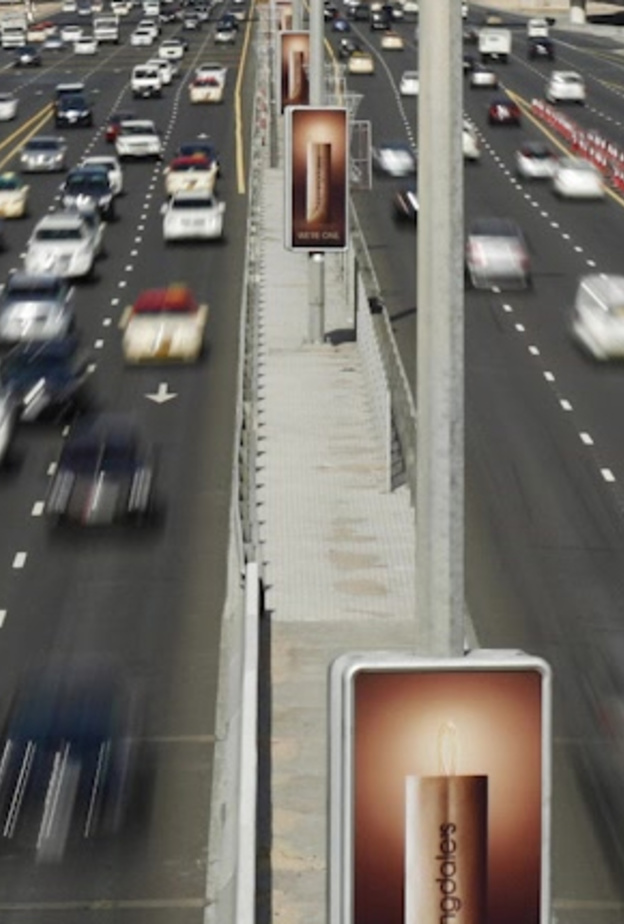 عدم ترك مسافة كافية بين المركبات .. مخالفة في دبي